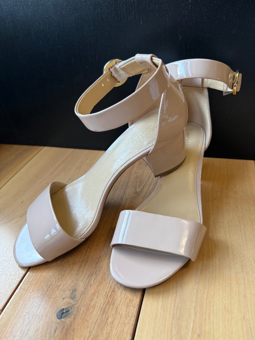 Michael Kors Blush Pink Patent Block Heel Sandals Size 9